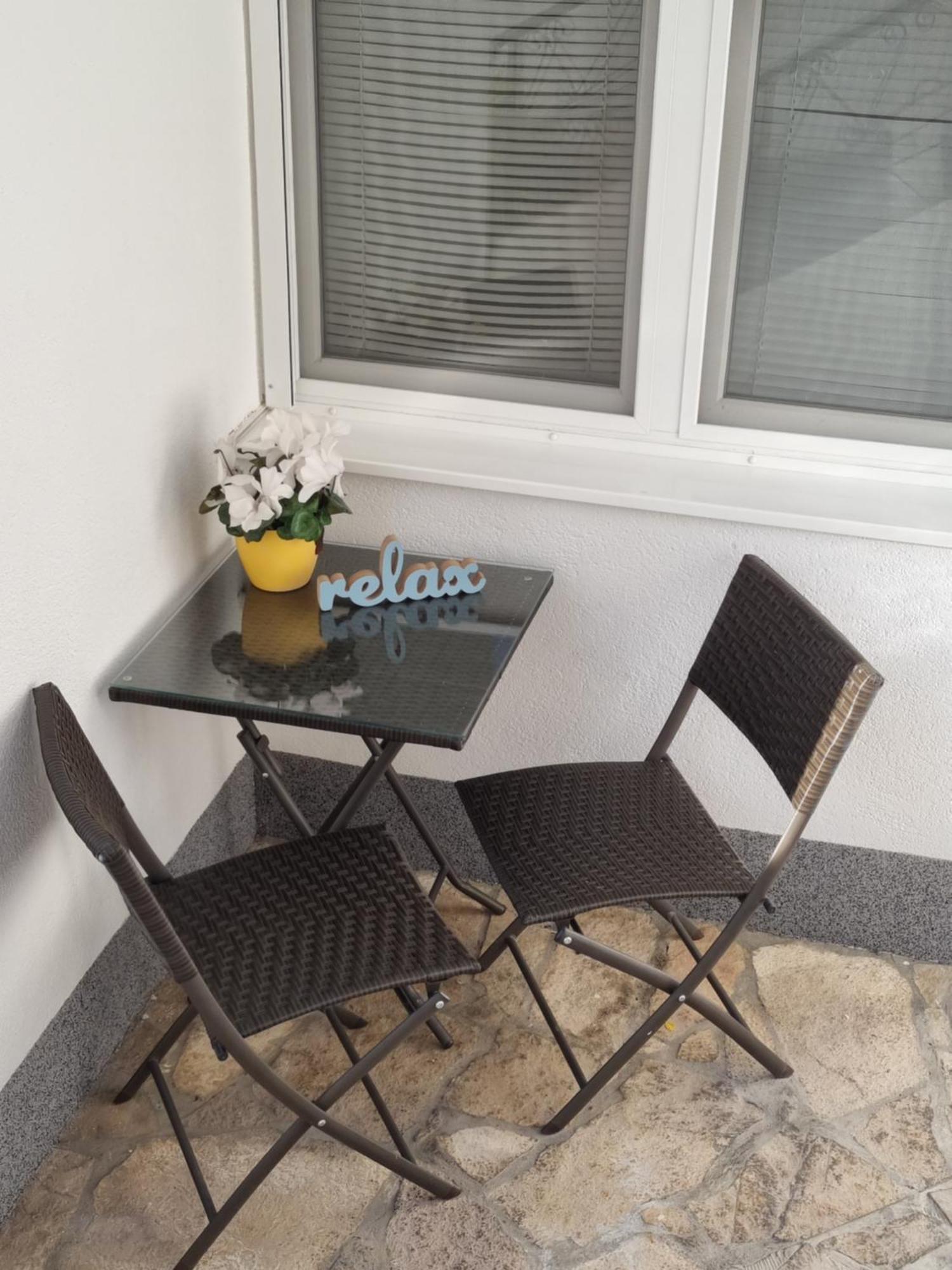 Apartment Deni *